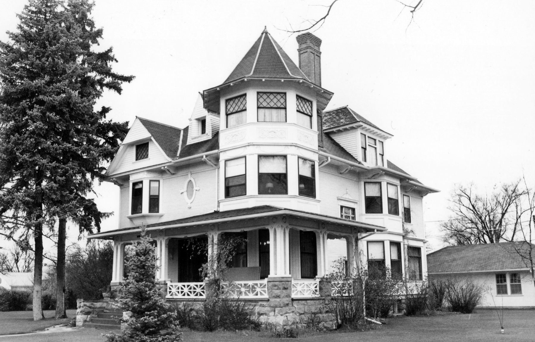 105 Clark Ave.